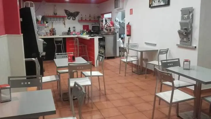 Blanco & Rojo — Las Palmas De Gran Canaria