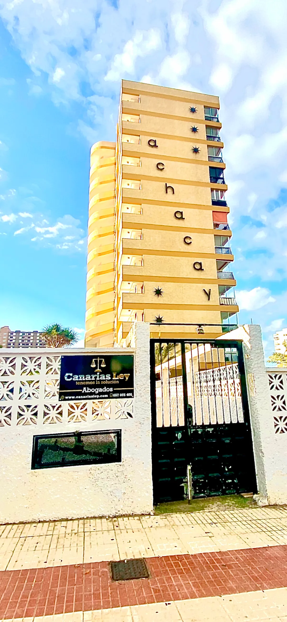 CANARIAS LEY en Arona — foto 2