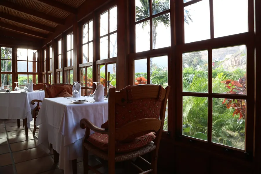 Club Laurel — San Sebastian De La Gomera