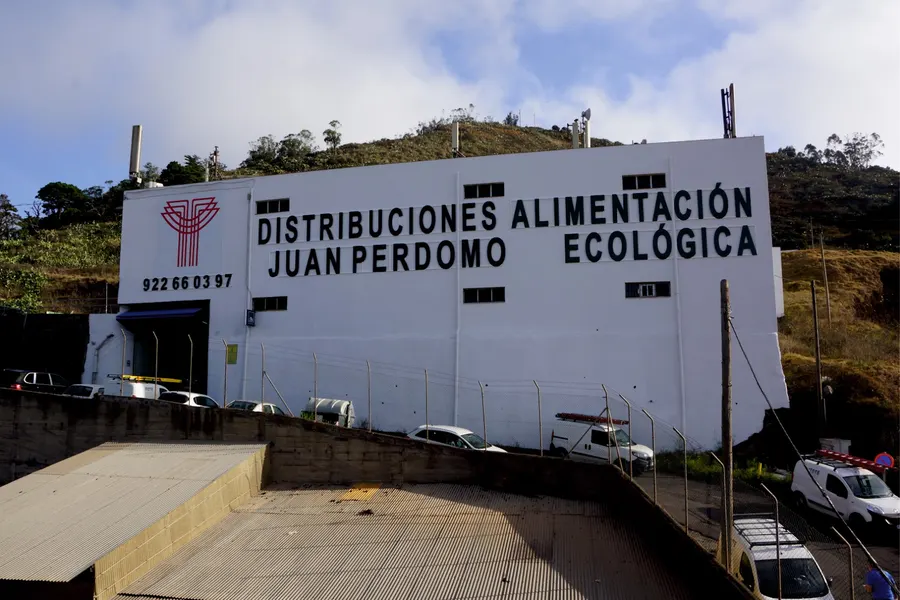 Distribuciones Juan Perdomo — La Laguna