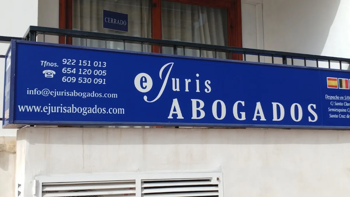 eJuris Abogados en Arona — foto 2