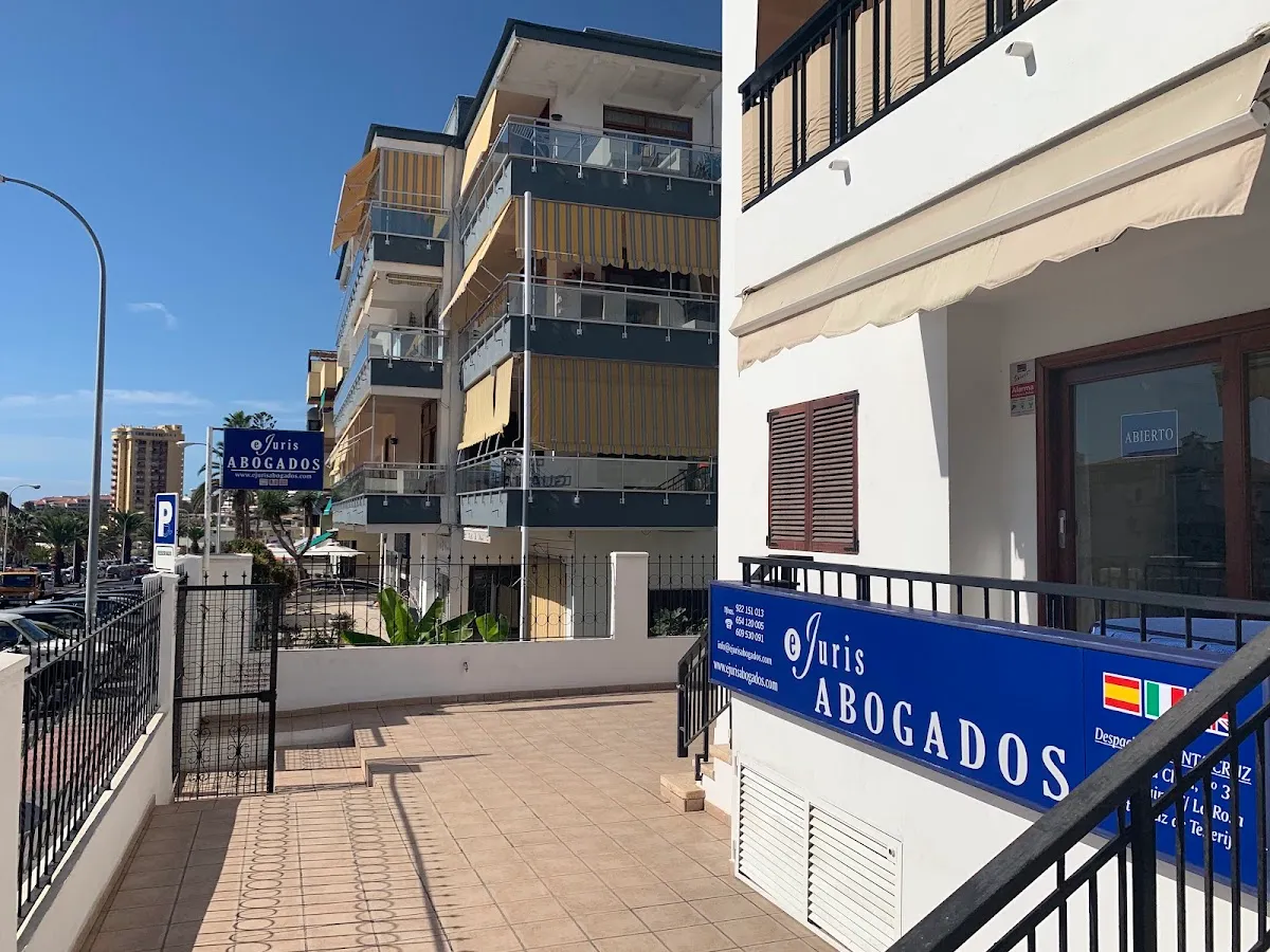 eJuris Abogados — Arona