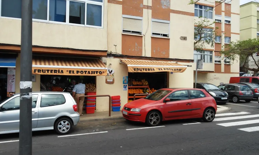 Fruteria el Potajito — La Laguna
