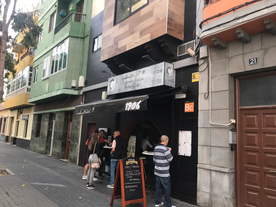 Industrial 19 — Las Palmas De Gran Canaria