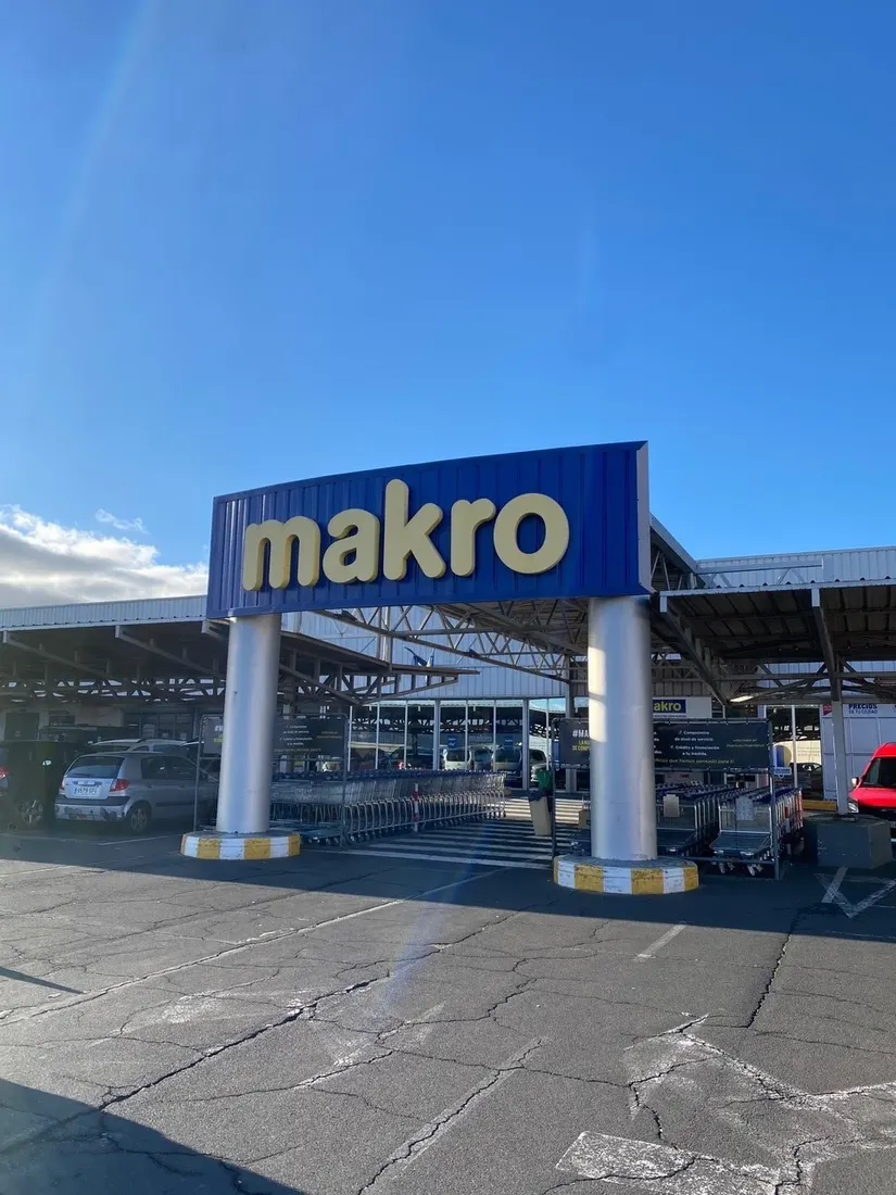 Makro — La Laguna