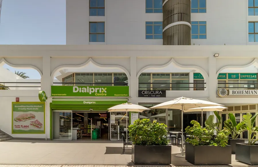 Supermercado Dialprix Centre Columbus — Arona