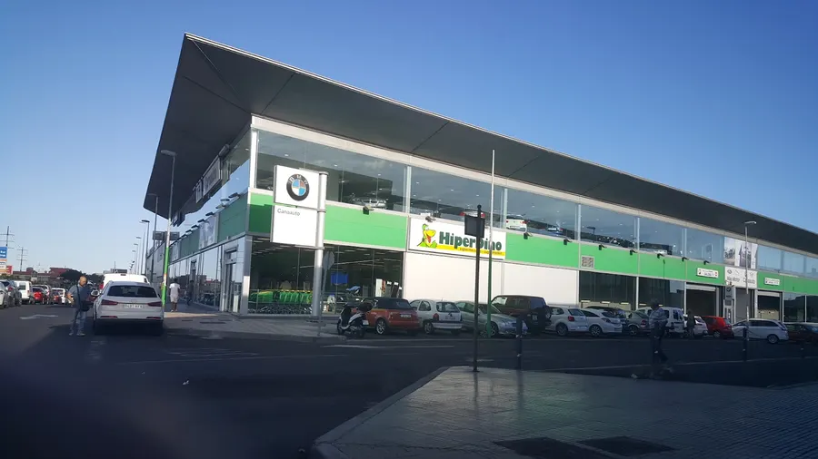 Supermercado Hiperdino Chafiras II — San Miguel