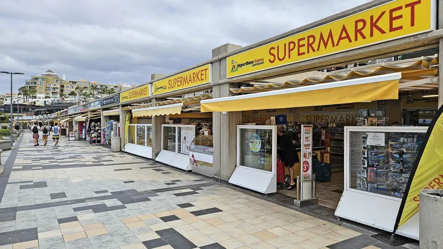 Supermercado Hiperdino Express — Adeje
