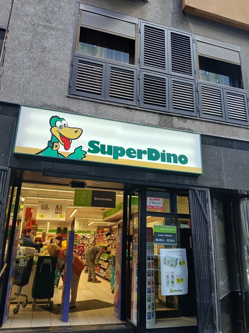 Supermercado Hiperdino Saludo — Santa Cruz de Tenerife