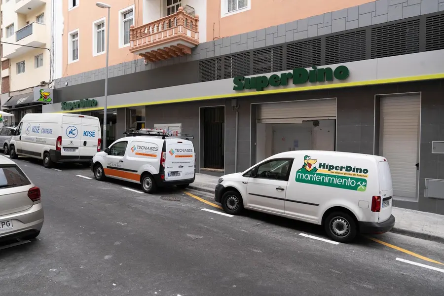 Supermercado Hiperdino San Antonio — Santa Cruz de Tenerife