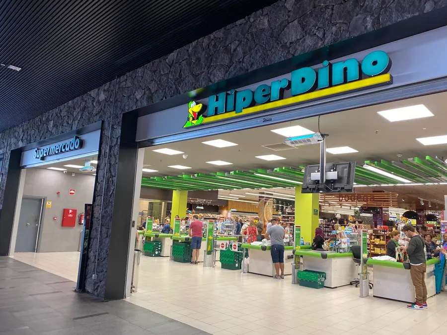 Supermercado Hiperdino Siam Mall — Adeje