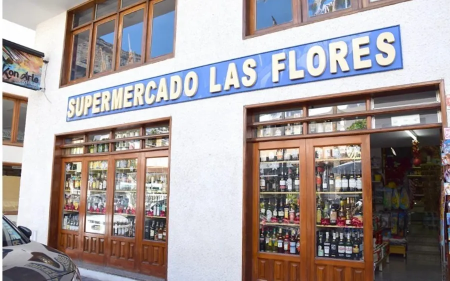 Supermercado Las Flores — Santiago del Teide