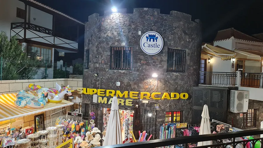 Supermercado Lorenzo Mare — Adeje