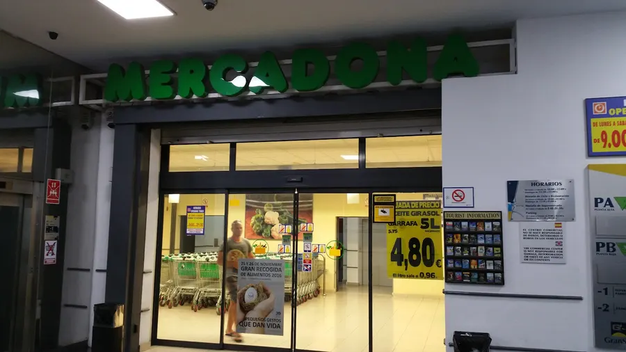 Supermercado Mercadona — Adeje