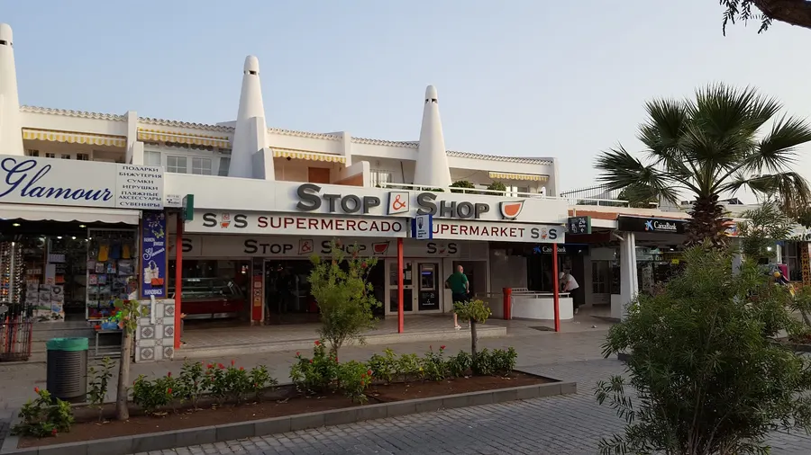 Supermercado Stop & Shop — Adeje