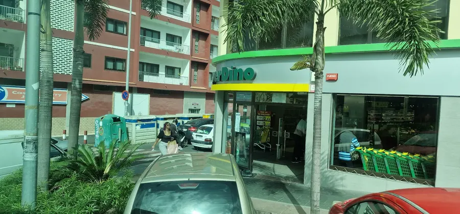 Supermercado SuperDino Icod Estacion Guaguas — Icod de los Vinos