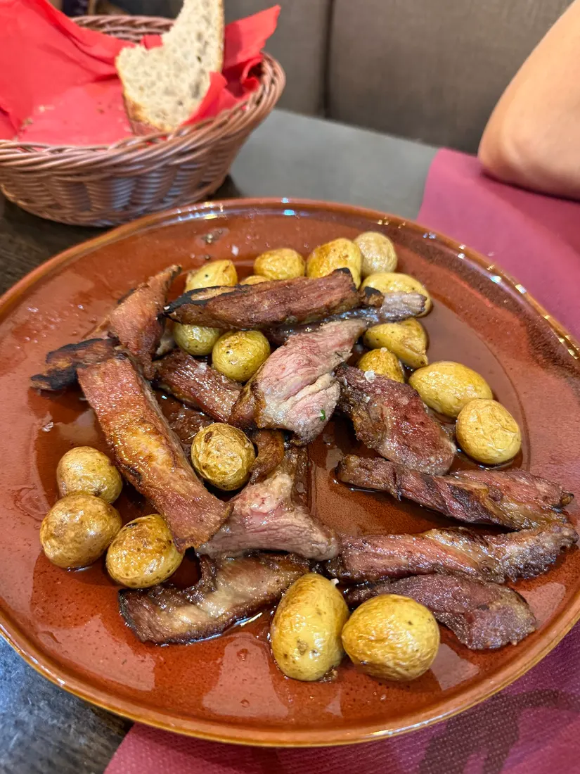 Taberna Gallega O'Candil Pulperia — Las Palmas De Gran Canaria