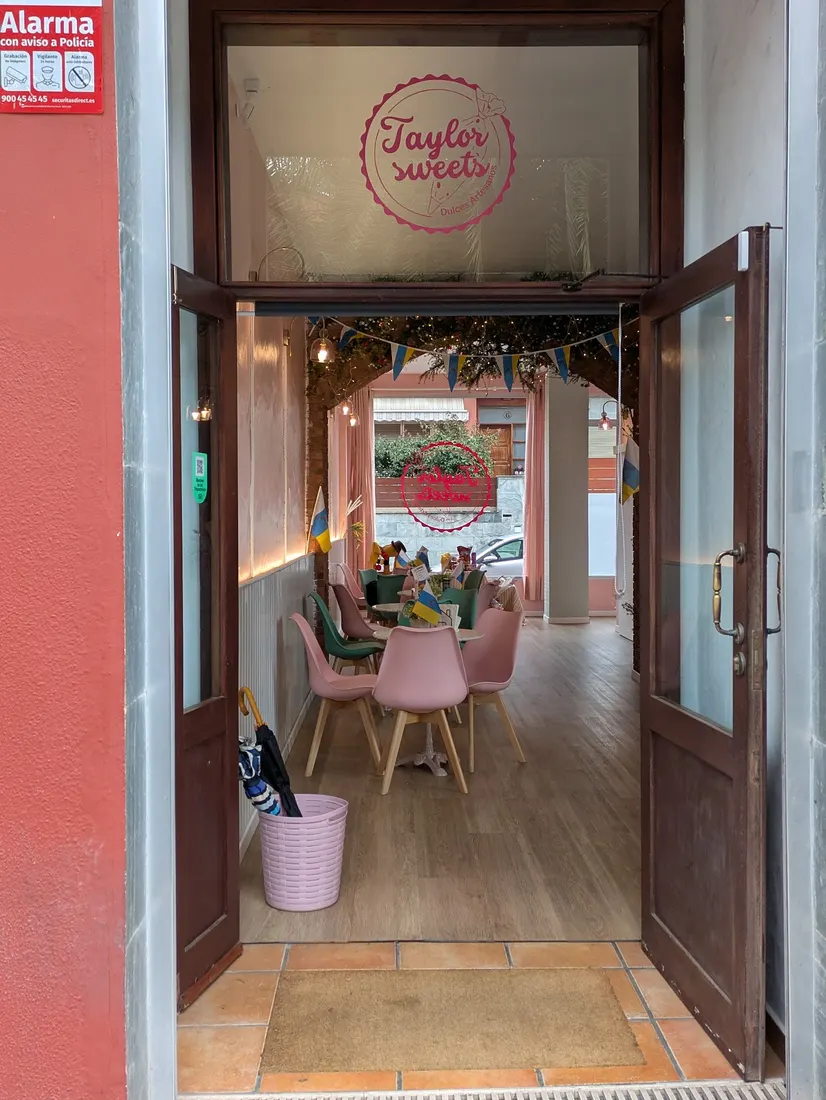 Taylor Sweets — Santa Brigida