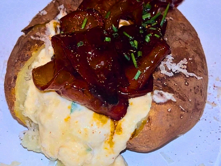 Papona La Carbo en Los Cristianos: Una Experiencia Gastronómica Única en Azul Flojito