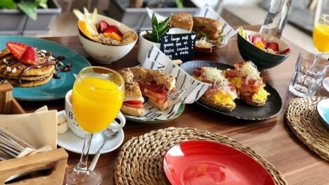 Simple Coffee Brunch - Tenerife