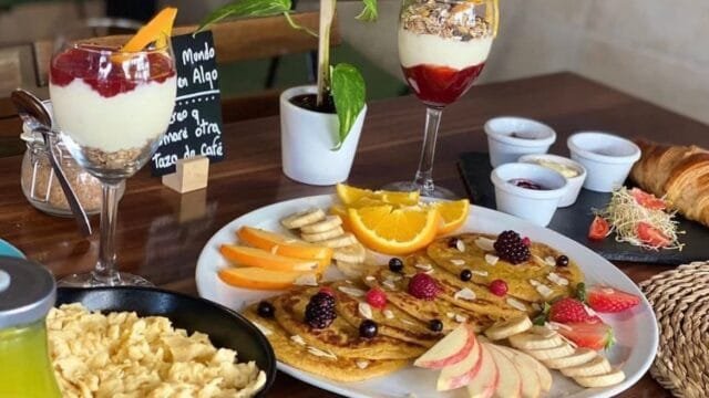 Simple Coffee Brunch - Tenerife